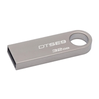 Memoria DataTraveler Kingston SE9, USB 2.0,  32GB,  Gris - TiendaClic.mx
