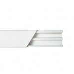 Canaleta blanca de PVC auto extinguible, con división, 20 x 10 mm, tramo de 2.5m (5101-01250)  - TiendaClic.mx